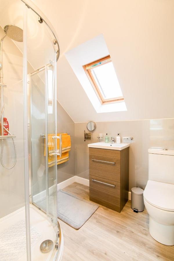 Allt Mor Rentals - Chalet With Hot Tub, And Studio Apartment No Hot Tub Ройбридж Экстерьер фото