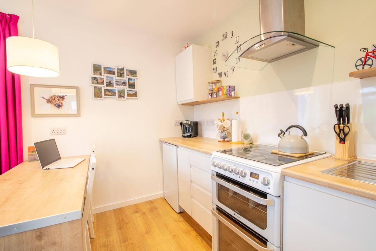 Allt Mor Rentals - Chalet With Hot Tub, And Studio Apartment No Hot Tub Ройбридж Экстерьер фото