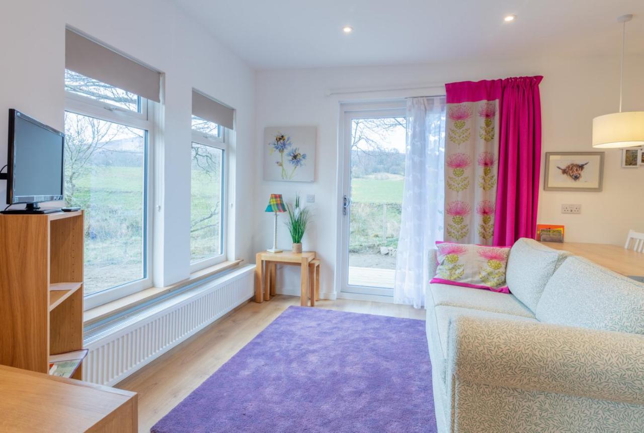 Allt Mor Rentals - Chalet With Hot Tub, And Studio Apartment No Hot Tub Ройбридж Экстерьер фото