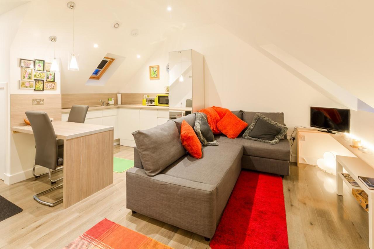 Allt Mor Rentals - Chalet With Hot Tub, And Studio Apartment No Hot Tub Ройбридж Экстерьер фото